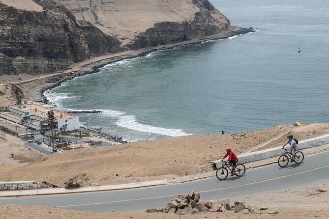 Lima Coast Biking - Crossing into Barranco: bohemian streets, artisans, and the Bridge of Sighs