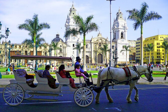 Lima Cultural City Tour & Catacombs Museum Visit (Small Group) - Plaza de Armas: Lima’s power center in 30 minutes