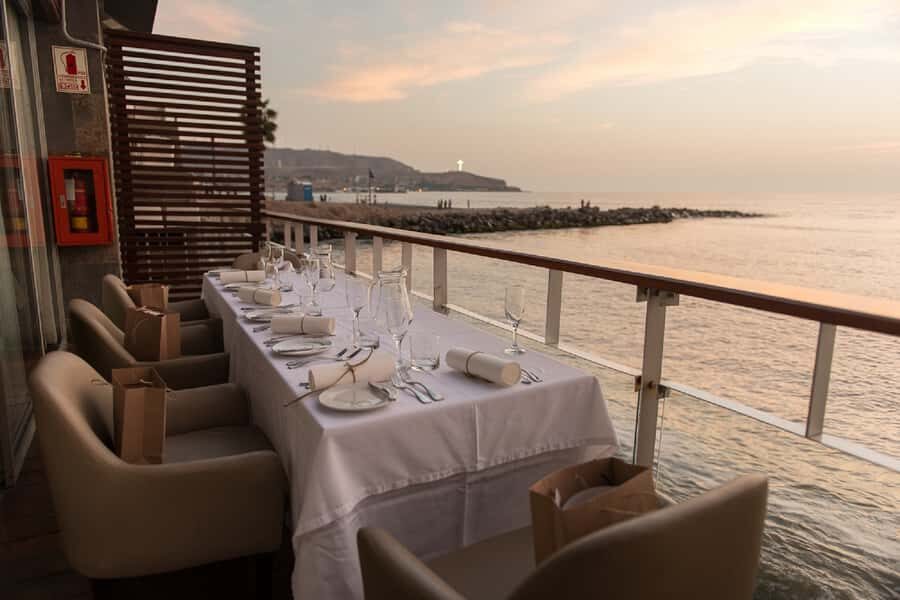 Lima: Demo Cooking Class with Lunch at Cala Restaurant - What 2 hours really means: a demo-based class that’s efficient and not exhausting