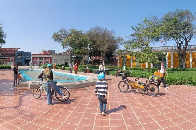 Lima Electric Bicycle Tours (Miraflores - Barranco 13 km) - Miraflores to Barranco by electric bike: what 13 km feels like