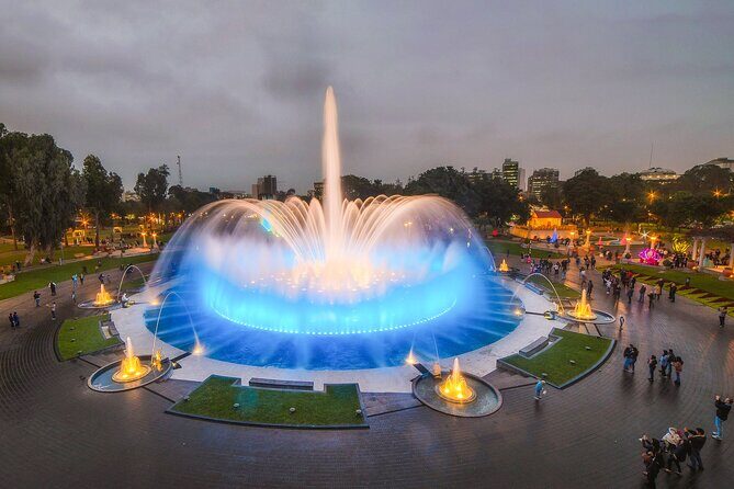 Lima Evening Tour: Magic Water Circuit & Fountain Show - Circuito Magico Del Agua: the fountain show format