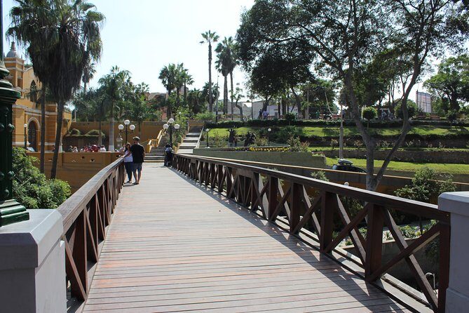 Lima FD Experience Pachacamac, Barranco, City Centre & Water Park - San Francisco convent and catacombs: a colonial interior with a serious chill