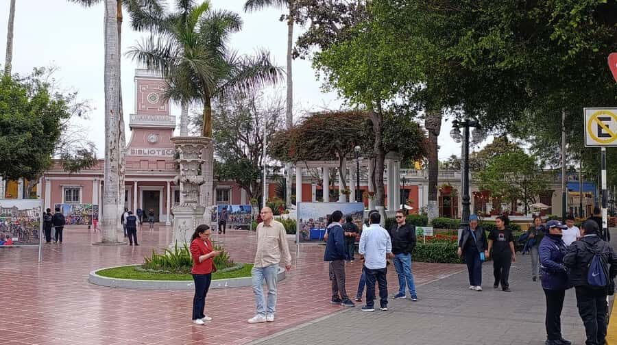 Lima Full-Day Main Attractions Tour - San Francisco Monastery and the catacombs (UNESCO, and yes, it’s eerie)