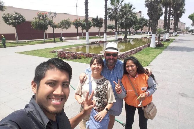 LIMA Full Day (Pachacamac +Lunch + City Tour + Magic Water Show) - Stop 3: Circuito Magico del Agua after dark