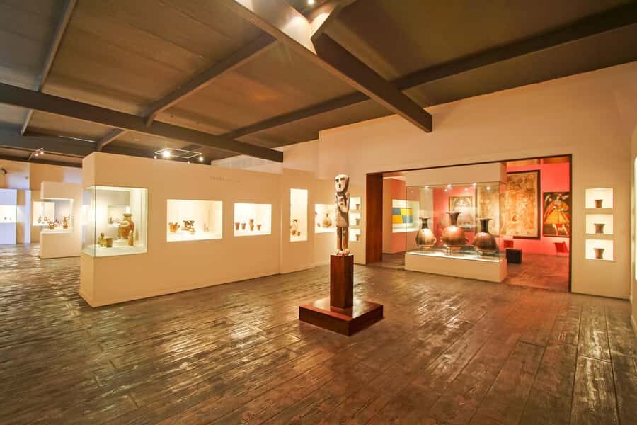 Lima: Half-Day Colonial Lima and Larco Museum Tour - Lima Cathedral: a focused look at the religious heart