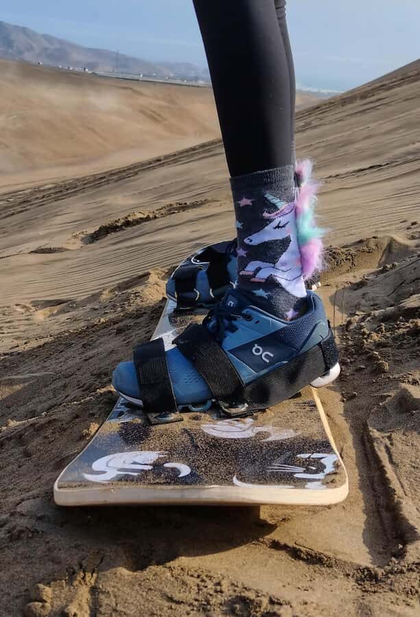 LIMA: HALF-DAY SANDBOARDING TOUR - The desert arrival: photo stop and the moment the board shows up