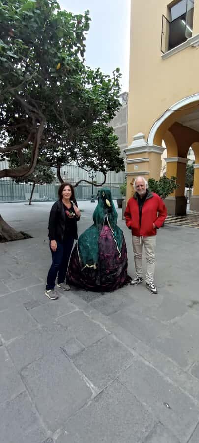 Lima: Historic Center Walking Tour with Pisco Sour Tasting - From Plaza San Martín to Gran Hotel Bolívar: start with the grand and keep moving