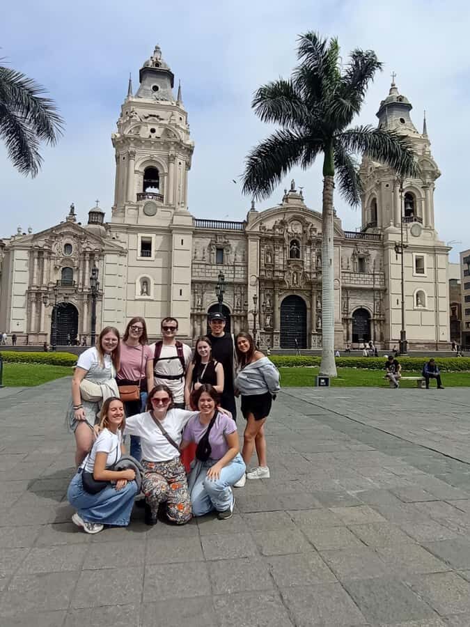 Lima: Historic Center Walking Tour with Pisco Sour Tasting - Taulichusco stone and Casa de Correos: stops that reward attention