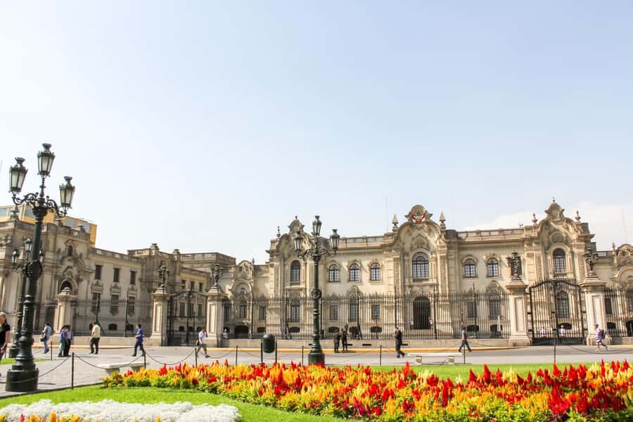 Lima: Historic Downtown, Miraflores & Catacombs Private Tour - Guide quality is the difference-maker here