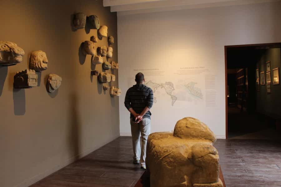 Lima: Huaca Ruins and Larco Museum at Night with Dinner - First Stop: Huaca Pucllana in the Middle of Modern Miraflores