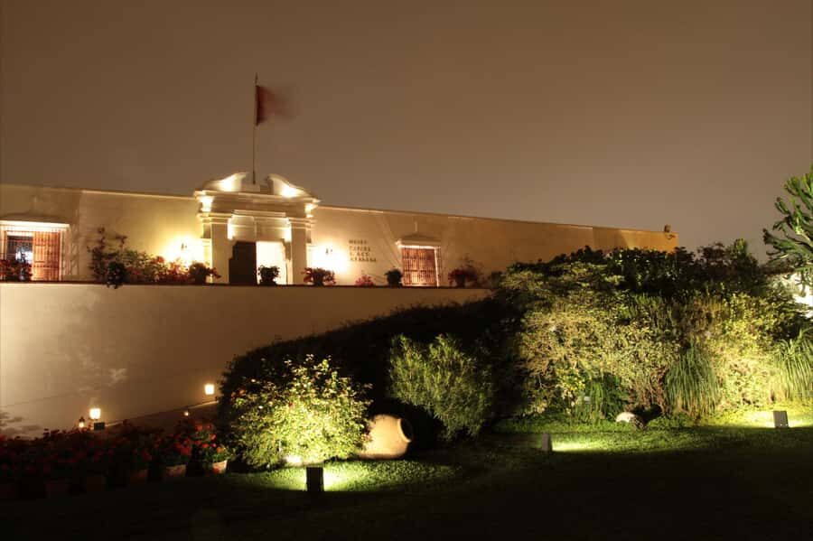 Lima: Huaca Ruins and Larco Museum at Night with Dinner - Huaca Mateo Salado in Pueblo Libre: The Biggest in the City
