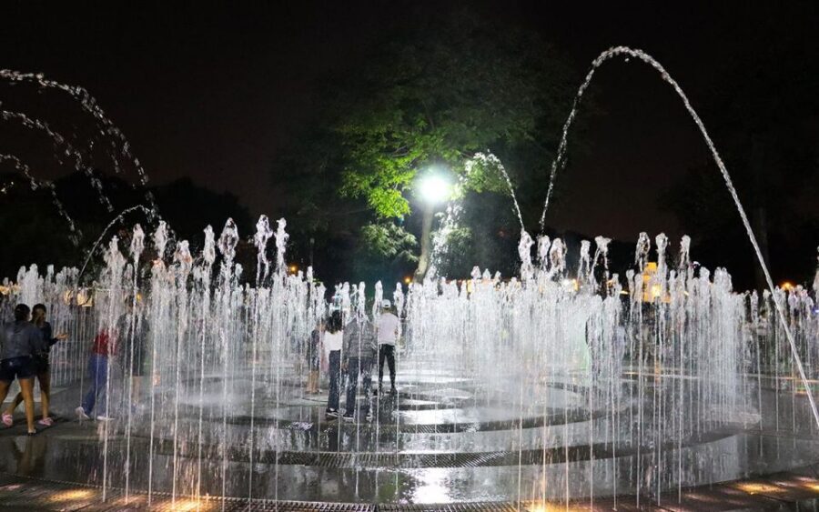 Lima: Magic Water Circuit Tour w/ Transfer & Ticket - After the fountains: dinner show option and how to plan the rest of your evening