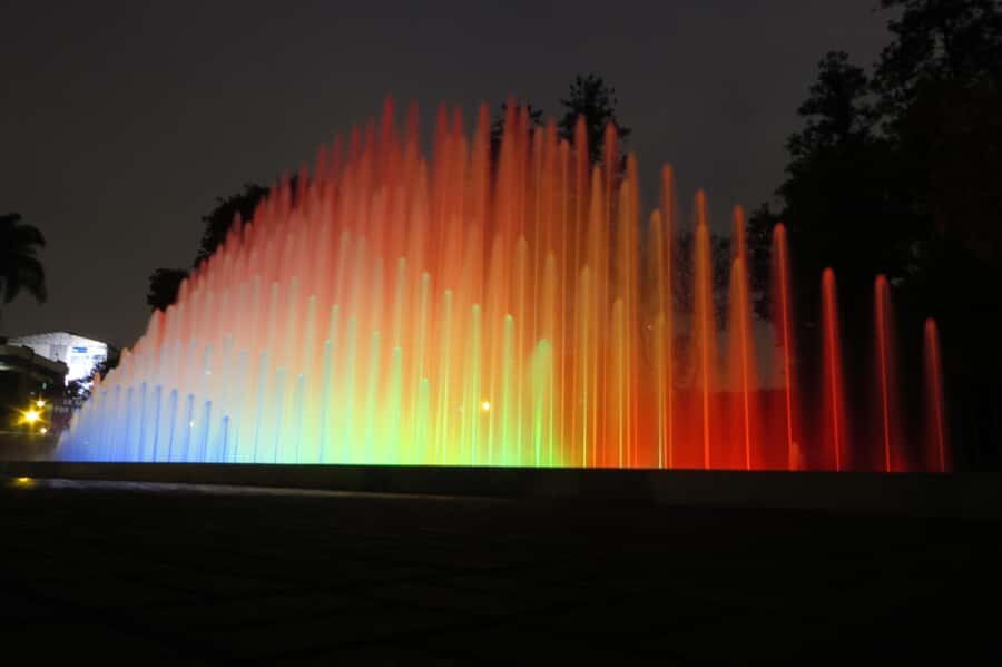 Lima: Magic Water Circuit with Dinner - Dinner in a 100-year-old republican house: what it adds