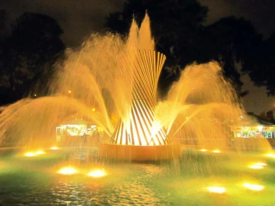 Lima: Magic Water Circuit with Dinner - The folkloric show at dinner: check if it’s running