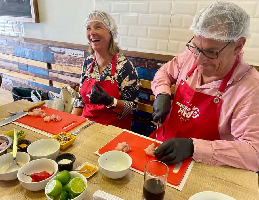 Lima: Market Tour and Cooking Class with Pisco Sour - The market fruit tasting: how to taste with purpose