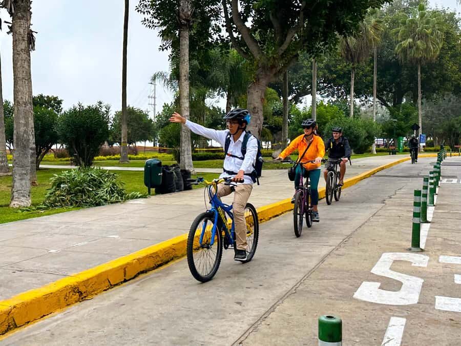 Lima: Miraflores & Barranco Guided Bike Tour - Key highlights you shouldn’t miss