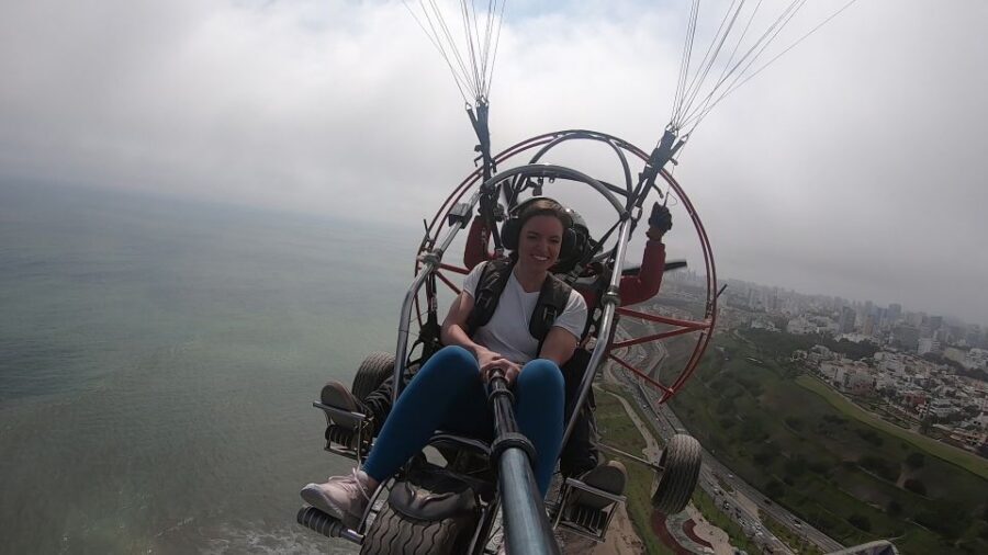 Lima: Paragliding Flight Over Costa Verde Districts - What’s With the Cold Up There, and What to Wear?