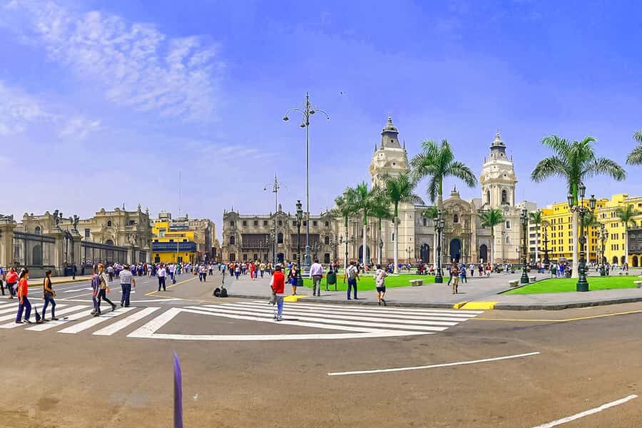 Lima: Private Classic City Tour - Walking the Colonial and Republican Heart: Plaza San Martín and Plaza Mayor