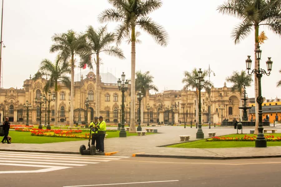 Lima: Private Classic City Tour - Private Transportation and a Live Guide: How This Tour Stays Efficient