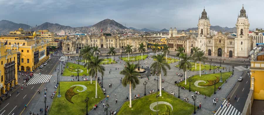 Lima: Private Classic City Tour - Getting Oriented Fast: Huaca Pucllana First Stop