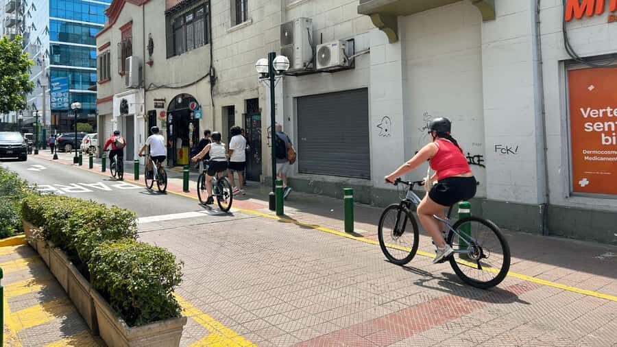 Lima: Sightseeing Bike Tour with Food and Drink Tastings - Price and value: what $65 buys you in real terms