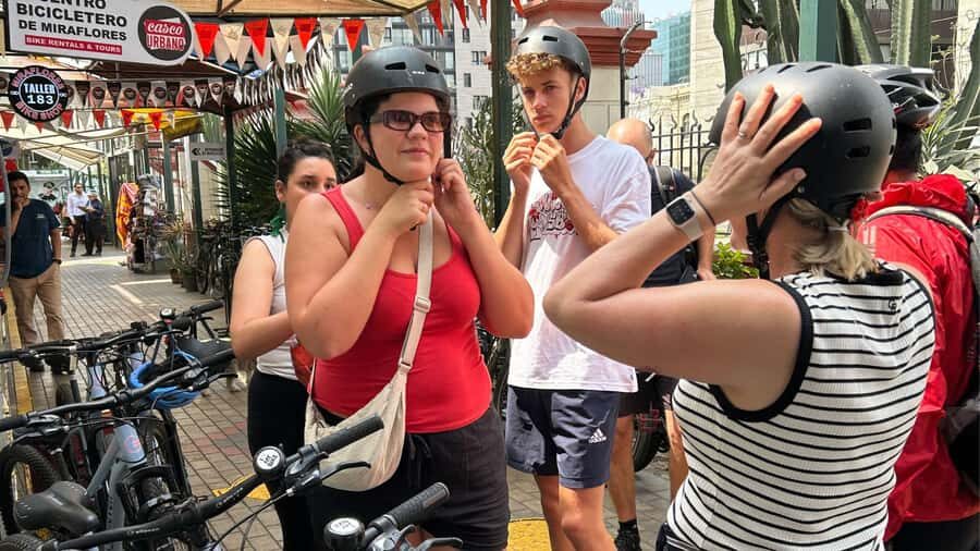 Lima: Sightseeing Bike Tour with Food and Drink Tastings - Terrua coffee stop: why the first hour is the smart part