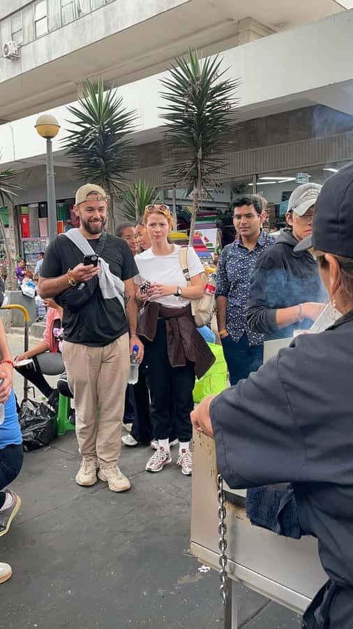 Lima Street Food: A gastronomic adventure through the city. - Chinatown Lima: Chinese-inspired snacks where the city keeps mixing cultures
