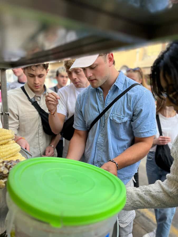 Lima Street Food: A gastronomic adventure through the city. - Plaza Mayor food tasting: where history-laced squares meet snack pacing