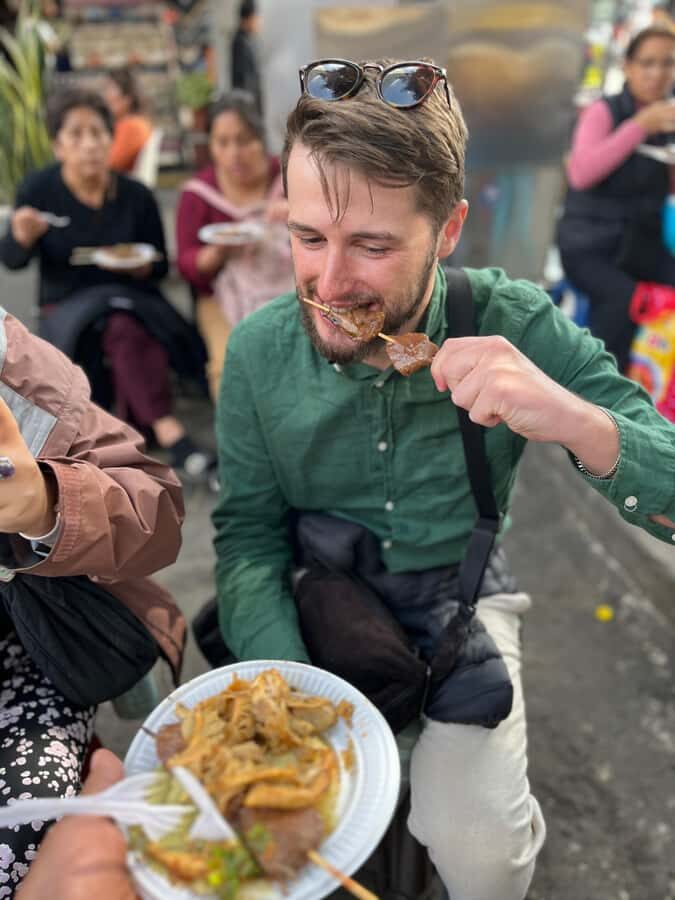 Lima Street Food: A gastronomic adventure through the city. - What to bring and how to avoid common problems