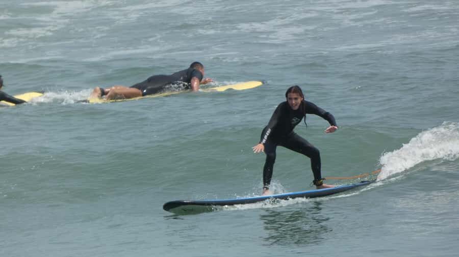 Lima: Surf Class with Equipment and Instructor - The warm-up you actually need before the waves