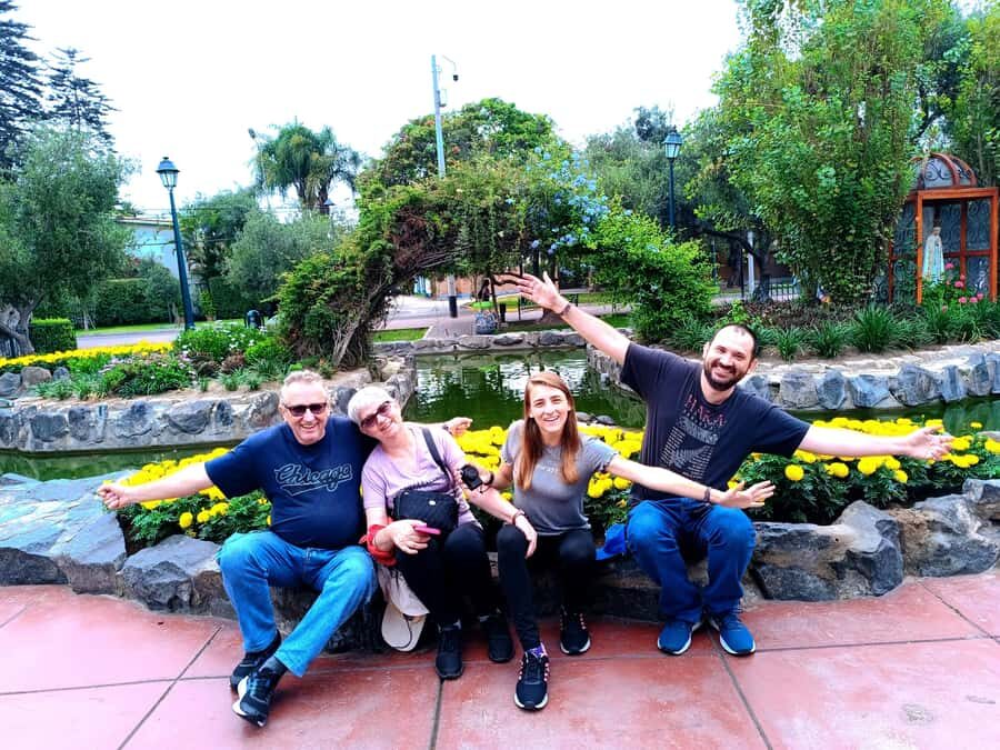 Lima: Tour in Miraflores, San Isidro, Barranco & Chorrillos - The van rides, group size, and guide styles that keep it friendly