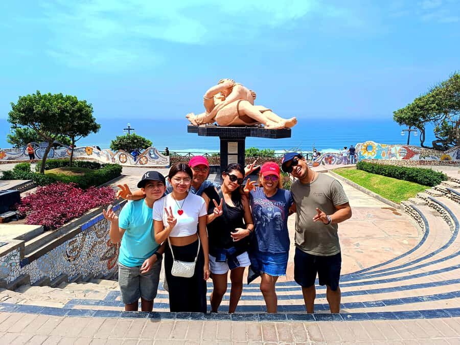 Lima: Tour in Miraflores, San Isidro, Barranco & Chorrillos - Who this Lima half-day tour is best for