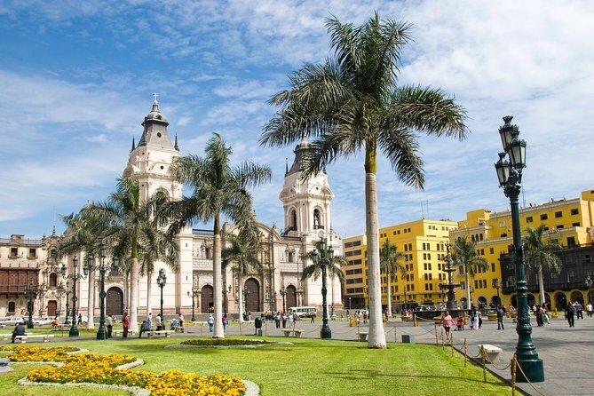 Lima Walking City Tour with Catacombs Museum visit (Small Group) - Comfort and timing: 3.5 hours that keep momentum