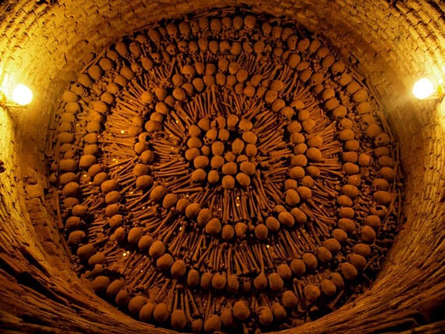 Lima: Water Magic Circuit, Downtown and Catacombs Night Tour - Key takeaways before you go