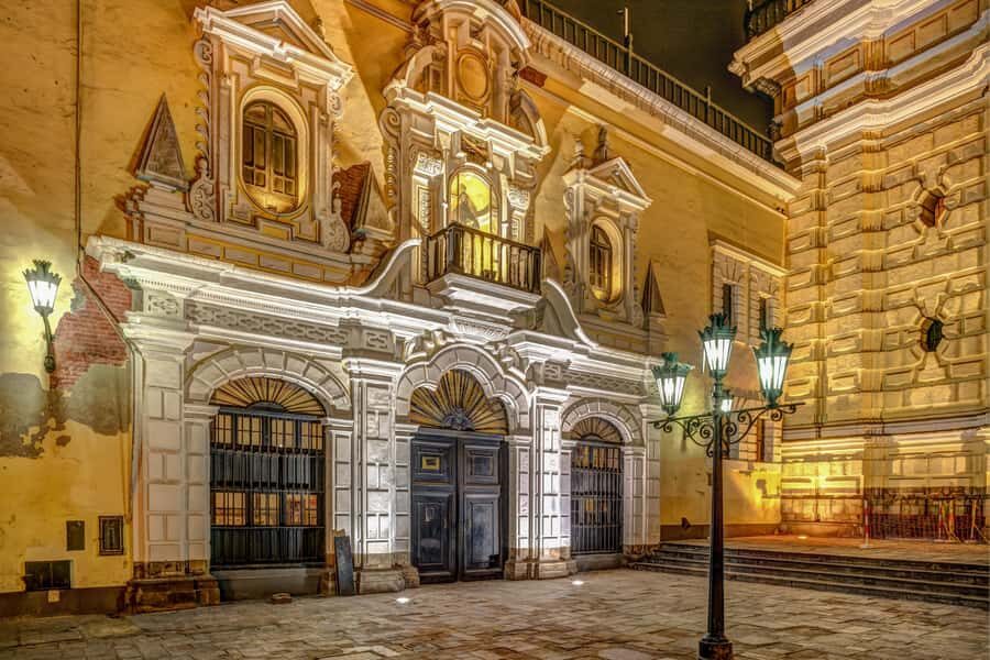 Lima: Water Magic Circuit, Downtown and Catacombs Night Tour - Price and logistics: what you’re paying for at $75 per person