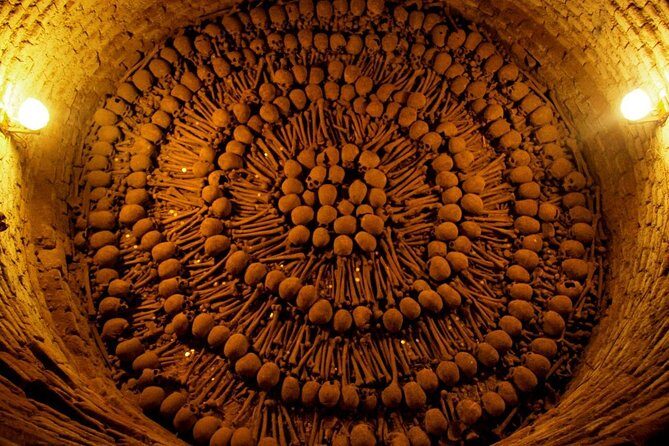 Lima: Water Magic Circuit, Historic Downtown & Catacombs Tour - How This “City of Kings” Night Tour Works