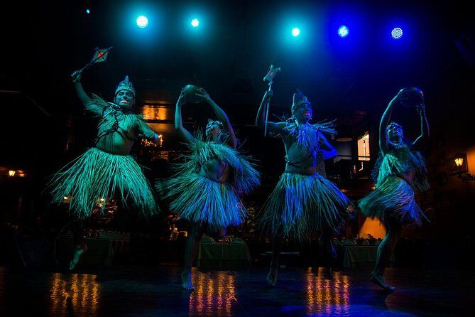 Magic Water Show and dinner at most popular restaurant in Barranco (Dance Show) - Who this tour is for, and who might skip it