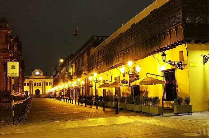 Magical Tour of the Historic Center of Lima - Jirón de la Unión: Colonial Balconies and Church of La Merced