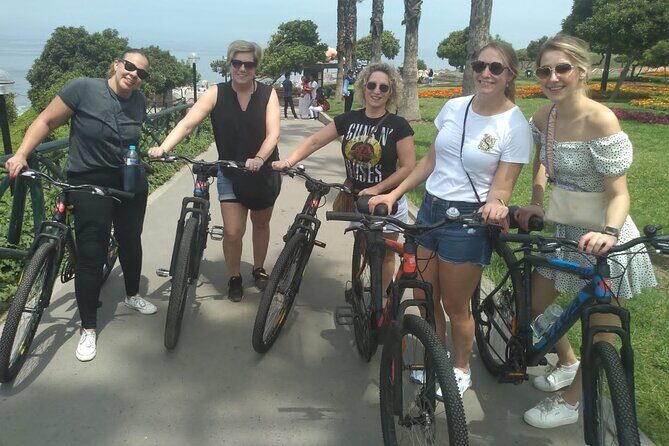 Miraflores & Barranco Bike Tour with Local Guide - Puente de los Suspiros and the Street Scene Stops