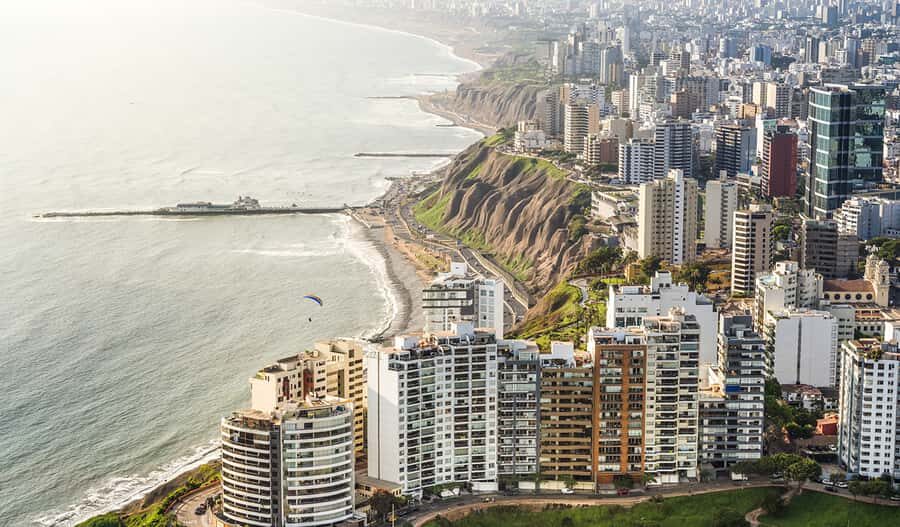 Miraflores & Barranco: Lima’s Modern and Bohemian Tour - Bajada de Baños walk: street art and the final Pacific panorama
