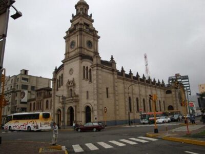 Miraflores, Barranco & San Isidro - Districts Tour (Small Group) - Miraflores cliffs and a fast history starter
