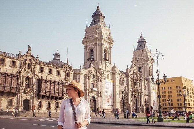 Modern and Colonial Lima City Tour. - IPEMEC: pisco sour and pisco creams tasting as the payoff