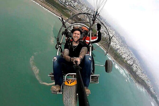 Motorized Paragliding flights on the Costa Verde - Lima - What Powered Paragliding Means for Your Takeoff and Landing