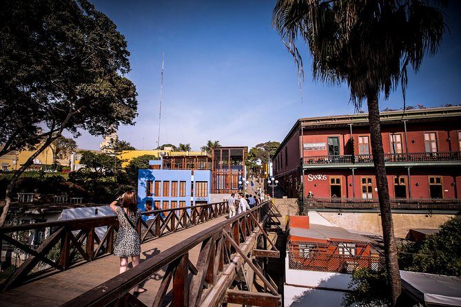 Pachacamac Archaeological Complex and Barranco - Getting picked up at 9:00 and staying on schedule