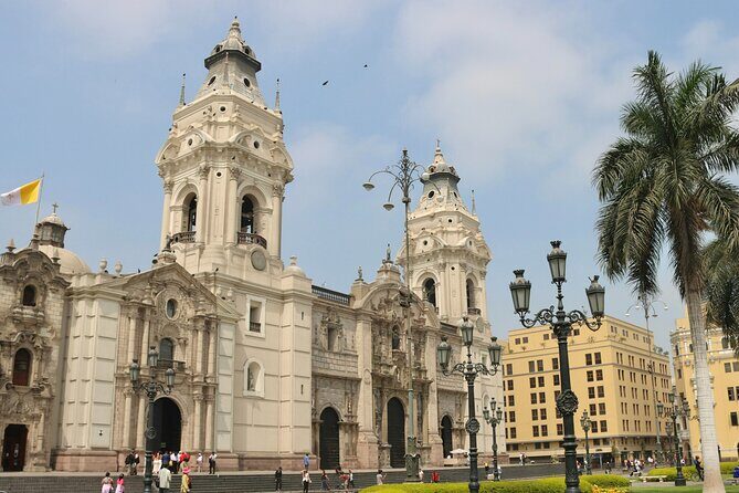 Peru Magistral Lima Paracas Ica Cusco Machu Picchu 8 Days - Transfer Day to Cusco and the Cusco City Tour: Plaza Mayor to Qoricancha and 4 ruins