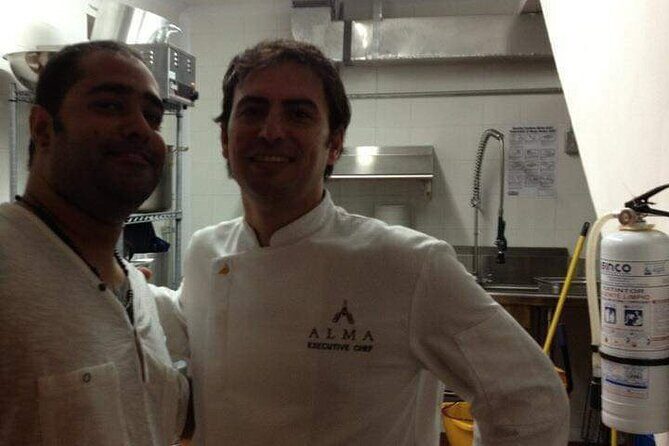Private Cooking + Market with Maido's Former Creative Chef (+trasportation) - Why Chef Hector Aguilar changes the class