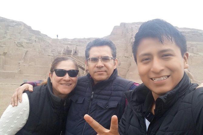 Private Guided ''Pachacamac'' Tour in Peru - Lurín Valley scenery and the included alfajor snack
