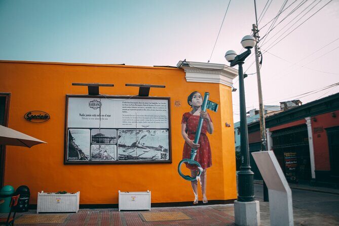 Private Tour in Miraflores and Barranco - Faro La Marina on the Malecón Cisneros: Lighthouse + Eiffel-Level Story