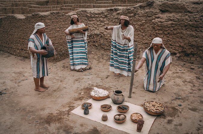 Private Tour of Miraflores and Huaca Pucllana - After the ruins: choosing food with panoramic views