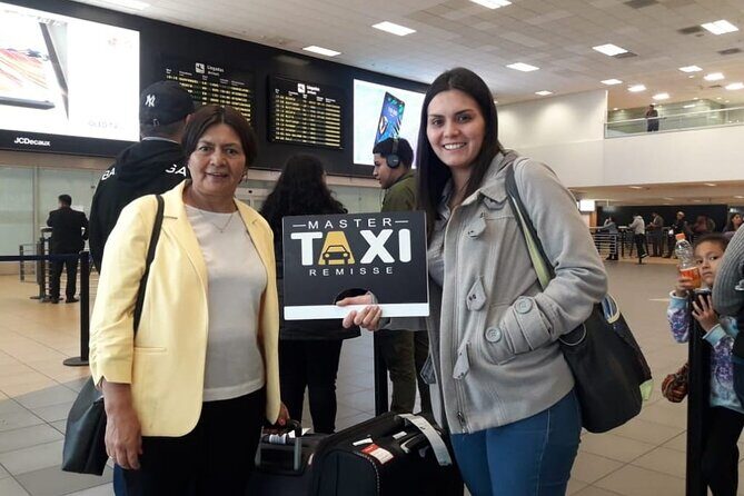 Private transfers from Lima Airport or to Lima Airport - Communication and language: WhatsApp, photos, and quick fixes